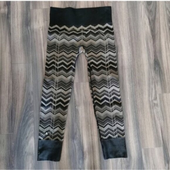 Lululemon Chevron Jacquard Leggings | High Rise Knit Tights | Size 6 - Picture 1 of 12